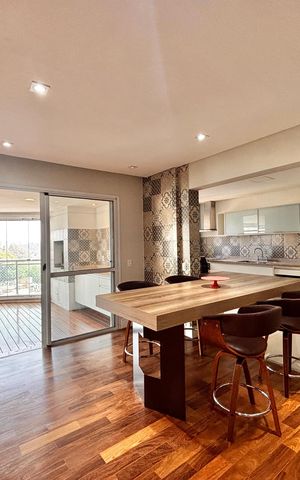 Apartamento para alugar com 258m², 4 quartos e 4 vagas Apartamento para alugar com 258m², 4 quartos e 4 vagasSala de Jantar
