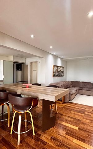 Apartamento para alugar com 258m², 4 quartos e 4 vagas Apartamento para alugar com 258m², 4 quartos e 4 vagasSala de Jantar