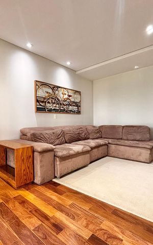 Apartamento para alugar com 258m², 4 quartos e 4 vagas Apartamento para alugar com 258m², 4 quartos e 4 vagasSala