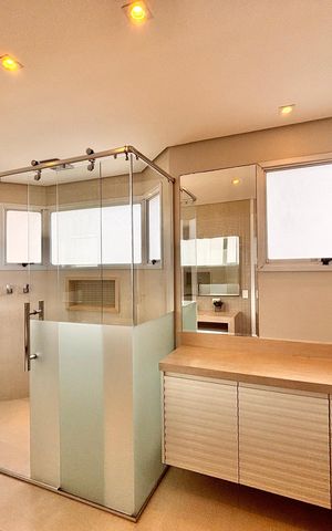 Apartamento para alugar com 258m², 4 quartos e 4 vagas Apartamento para alugar com 258m², 4 quartos e 4 vagasBanheiro suíte 1