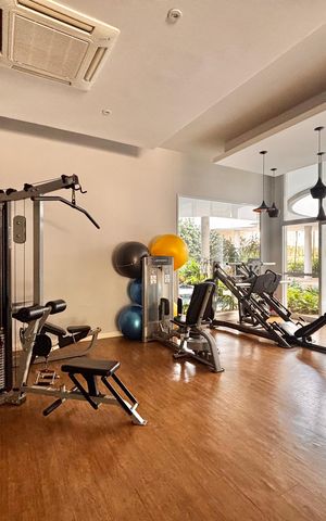 Apartamento para alugar com 258m², 4 quartos e 4 vagas Apartamento para alugar com 258m², 4 quartos e 4 vagasÁrea comum - Academia