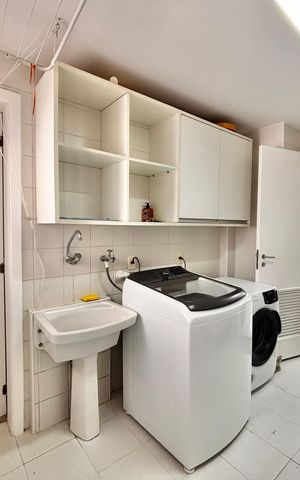 Apartamento para alugar com 258m², 4 quartos e 4 vagas Apartamento para alugar com 258m², 4 quartos e 4 vagasLavanderia