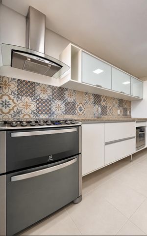 Apartamento para alugar com 258m², 4 quartos e 4 vagas Apartamento para alugar com 258m², 4 quartos e 4 vagasCozinha