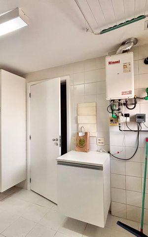 Apartamento para alugar com 258m², 4 quartos e 4 vagas Apartamento para alugar com 258m², 4 quartos e 4 vagasLavanderia