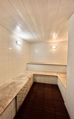 Apartamento para alugar com 258m², 4 quartos e 4 vagas Apartamento para alugar com 258m², 4 quartos e 4 vagasSaúna