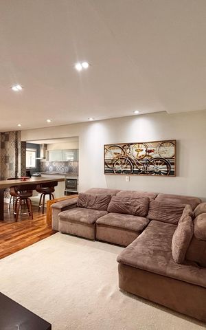 Apartamento para alugar com 258m², 4 quartos e 4 vagas Apartamento para alugar com 258m², 4 quartos e 4 vagasSala