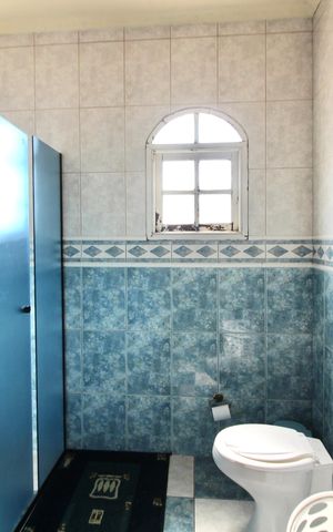 Casa à venda com 400m², 3 quartos e 2 vagas Casa à venda com 400m², 3 quartos e 2 vagasBanheiro 2