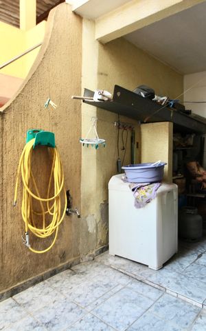 Casa à venda com 400m², 3 quartos e 2 vagas Casa à venda com 400m², 3 quartos e 2 vagasÁrea de serviço
