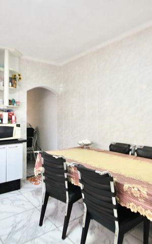 Casa à venda com 400m², 3 quartos e 2 vagas Casa à venda com 400m², 3 quartos e 2 vagasCozinha