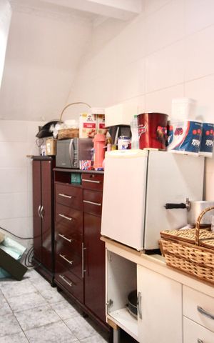 Casa à venda com 400m², 3 quartos e 2 vagas Casa à venda com 400m², 3 quartos e 2 vagasCozinha