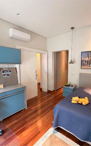 Casa de condomínio à venda com 468m², 4 quartos e 4 vagas