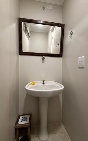 Apartamento à venda com 94m², 2 quartos e 1 vaga Apartamento à venda com 94m², 2 quartos e 1 vagaBanheiro lavanderia