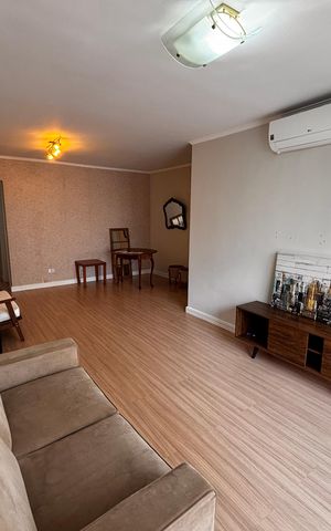 Apartamento à venda com 94m², 2 quartos e 1 vaga Apartamento à venda com 94m², 2 quartos e 1 vagaSala