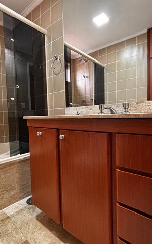 Apartamento à venda com 94m², 2 quartos e 1 vaga Apartamento à venda com 94m², 2 quartos e 1 vagaBanheiro suíte