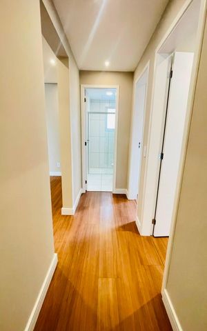 Apartamento para alugar com 125m², 3 quartos e 1 vaga Apartamento para alugar com 125m², 3 quartos e 1 vagaCorredor de acesso aos quartos