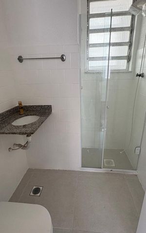 Apartamento à venda com 60m², 2 quartos e sem vaga Apartamento à venda com 60m², 2 quartos e sem vagaBanheiro