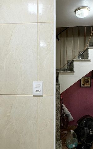 Casa à venda com 113m², 3 quartos e 3 vagas Casa à venda com 113m², 3 quartos e 3 vagasBanheiro 1