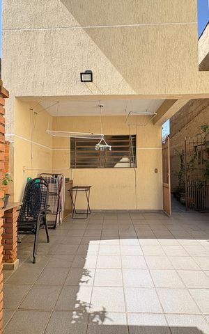 Casa à venda com 113m², 3 quartos e 3 vagas Casa à venda com 113m², 3 quartos e 3 vagasChurrasqueira/ Garagem