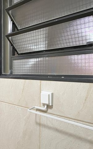 Casa à venda com 113m², 3 quartos e 3 vagas Casa à venda com 113m², 3 quartos e 3 vagasBanheiro 1