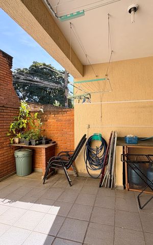 Casa à venda com 113m², 3 quartos e 3 vagas Casa à venda com 113m², 3 quartos e 3 vagasChurrasqueira/ Garagem