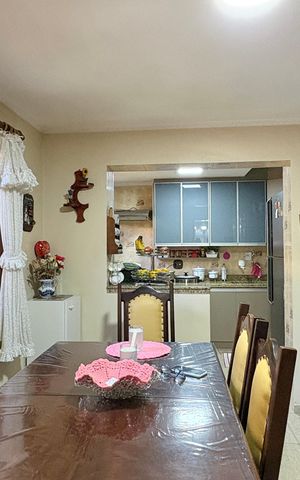 Casa à venda com 113m², 3 quartos e 3 vagas Casa à venda com 113m², 3 quartos e 3 vagasCopa