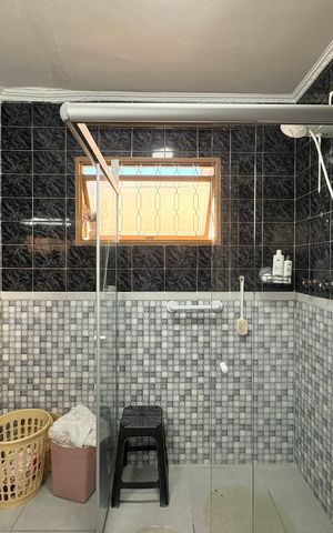 Casa à venda com 113m², 3 quartos e 3 vagas Casa à venda com 113m², 3 quartos e 3 vagasBanheiro da Suíte