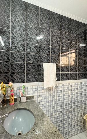 Casa à venda com 113m², 3 quartos e 3 vagas Casa à venda com 113m², 3 quartos e 3 vagasBanheiro da Suíte