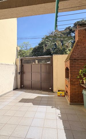 Casa à venda com 113m², 3 quartos e 3 vagas Casa à venda com 113m², 3 quartos e 3 vagasChurrasqueira/ Garagem