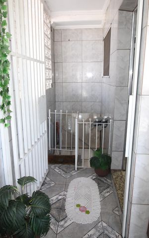Casa à venda com 125m², 3 quartos e 2 vagasVaranda gourmet