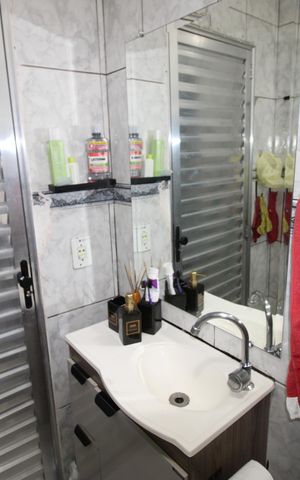 Casa à venda com 125m², 3 quartos e 2 vagasBanheiro