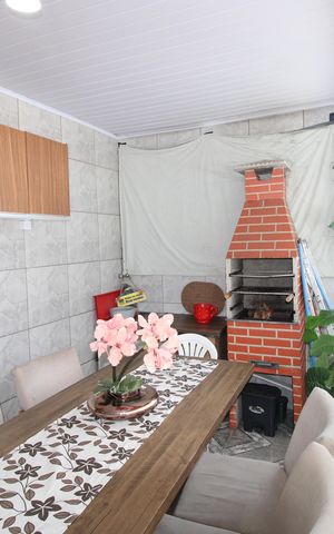 Casa à venda com 125m², 3 quartos e 2 vagasVaranda gourmet