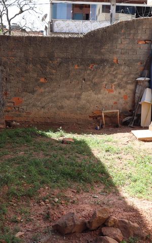 Casa à venda com 257m², 3 quartos e 2 vagasQuintal