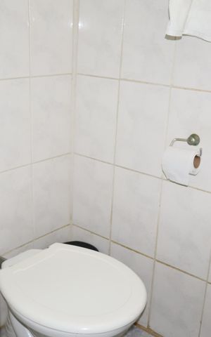 Casa à venda com 257m², 3 quartos e 2 vagasBanheiro 1