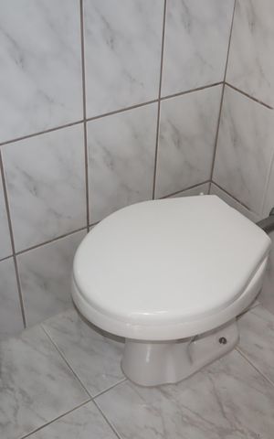 Casa à venda com 257m², 3 quartos e 2 vagasBanheiro da Suíte 2