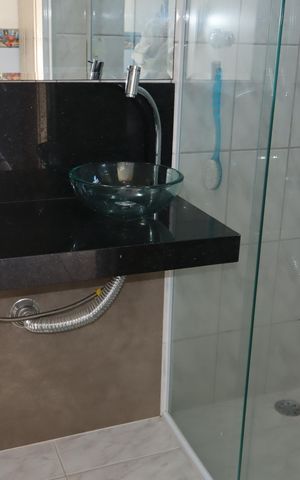 Casa à venda com 257m², 3 quartos e 2 vagasBanheiro da Suíte 2