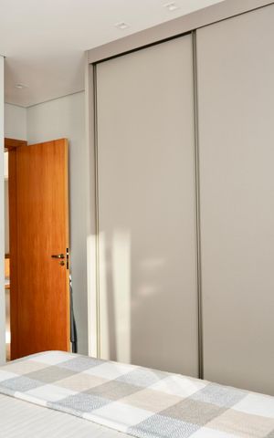 Apartamento à venda com 77m², 2 quartos e 2 vagasSuíte 
