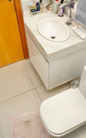 Apartamento à venda com 77m², 2 quartos e 2 vagasBanheiro Social