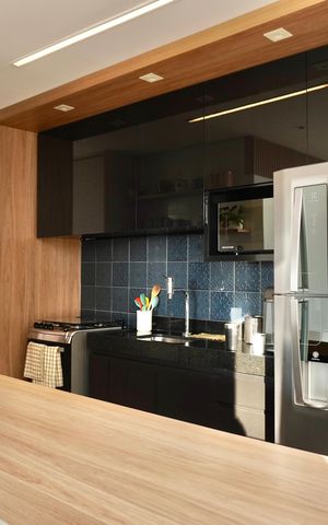 Apartamento à venda com 77m², 2 quartos e 2 vagasCozinha e Área de Serviço