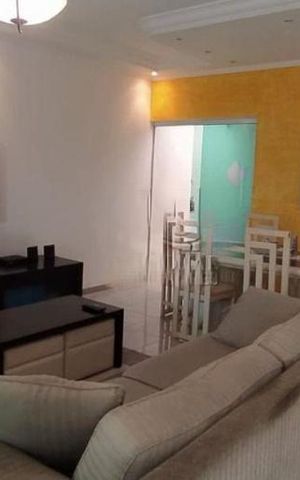Casa à venda com 125m², 3 quartos e 4 vagas