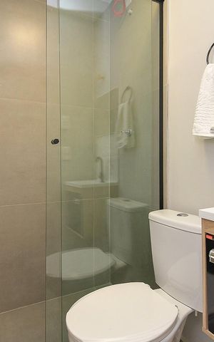 Studio à venda com 30m², 1 quarto e 1 vaga Studio à venda com 30m², 1 quarto e 1 vagaBanheiro