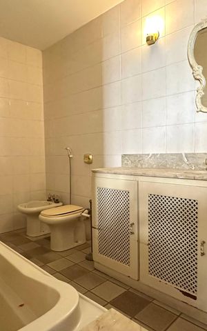 Apartamento para alugar com 190m², 3 quartos e 1 vaga