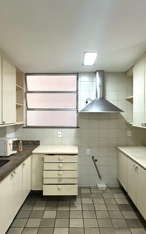 Apartamento para alugar com 190m², 3 quartos e 1 vaga