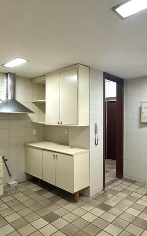 Apartamento para alugar com 190m², 3 quartos e 1 vaga