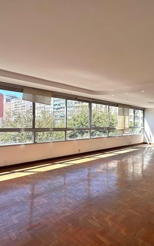 Apartamento para alugar com 190m², 3 quartos e 1 vaga