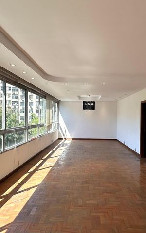 Apartamento para alugar com 190m², 3 quartos e 1 vaga