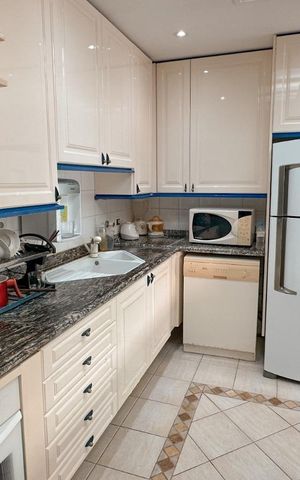 Apartamento para alugar com 180m², 2 quartos e 2 vagas Apartamento para alugar com 180m², 2 quartos e 2 vagasCozinha