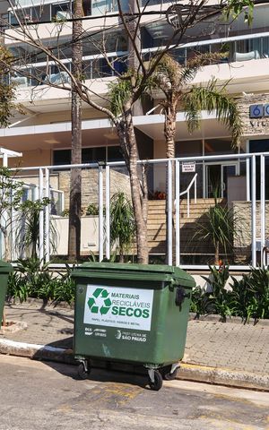 Apartamento à venda com 126m², 3 quartos e 2 vagasFachada