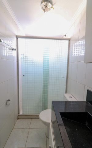 Apartamento à venda com 50m², 2 quartos e 1 vaga Apartamento à venda com 50m², 2 quartos e 1 vagaBanheiro da Suíte