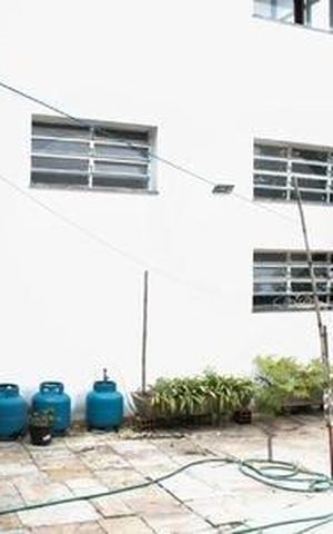 Casa de condomínio à venda com 690m², 4 quartos e 8 vagas