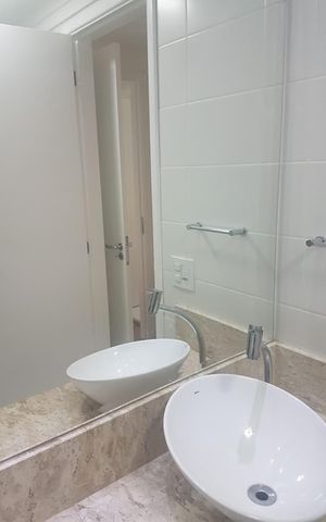 Apartamento à venda com 65m², 2 quartos e 1 vaga Apartamento à venda com 65m², 2 quartos e 1 vagaBanheiro